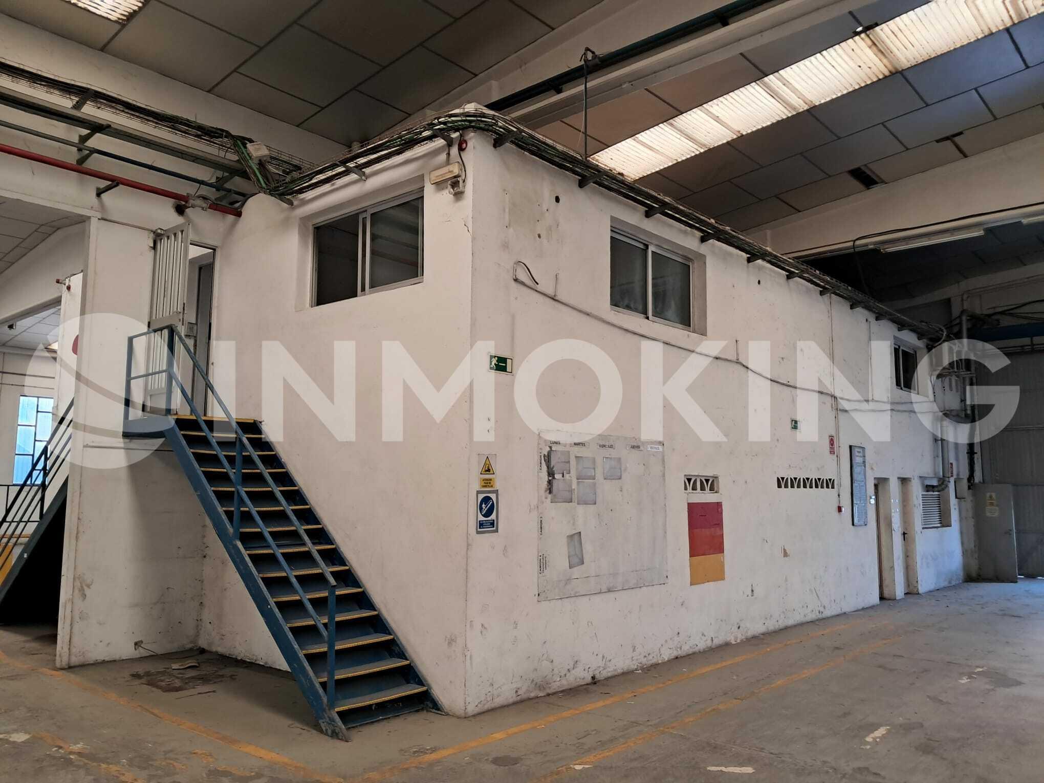 Foto de la propiedad Nave industrial con patio en Almussafes (Valencia)